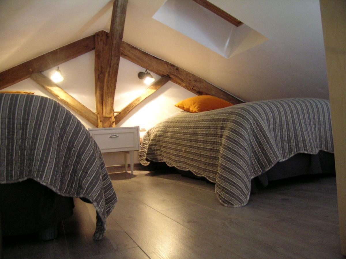 Les 2 Madeleine Bed & Breakfast Saint-Saturnin-du-Bois Exterior photo