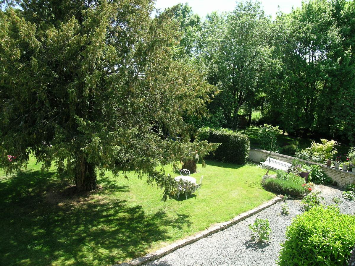 Les 2 Madeleine Bed & Breakfast Saint-Saturnin-du-Bois Exterior photo