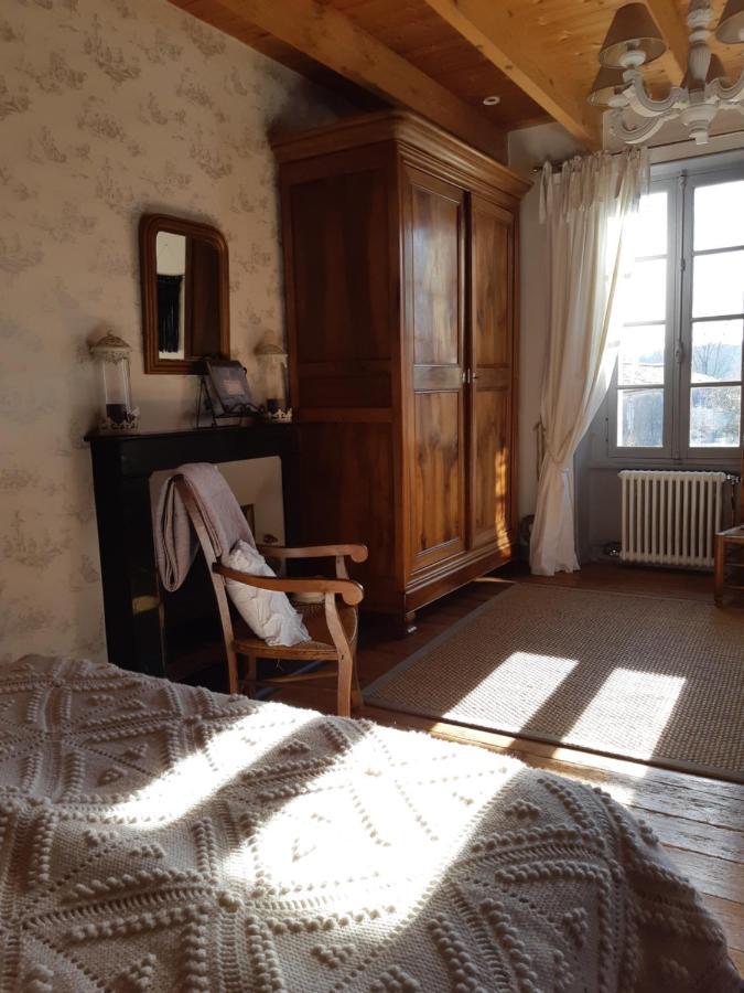 Les 2 Madeleine Bed & Breakfast Saint-Saturnin-du-Bois Exterior photo